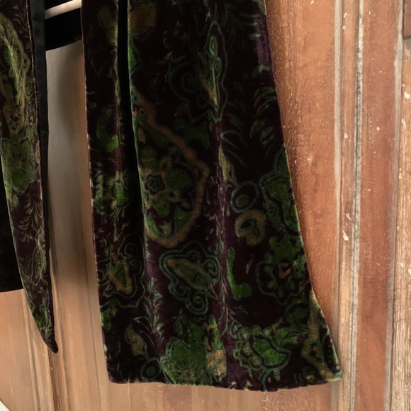 Vintage Elaine Gold For Collection XIIX LTD Rayon/ Silk Velvet Scarf - Picture 7 of 13